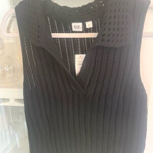 GAP Women's Black V-Neck Sweater